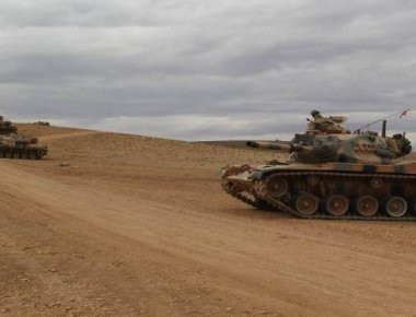 ΕΚΤΑΚΤΟ: Ξεκίνησε η τουρκική επίθεση στο συριακό Κουρδιστάν - Τα τουρκικά άρματα προελαύνουν προς Κομπάνι